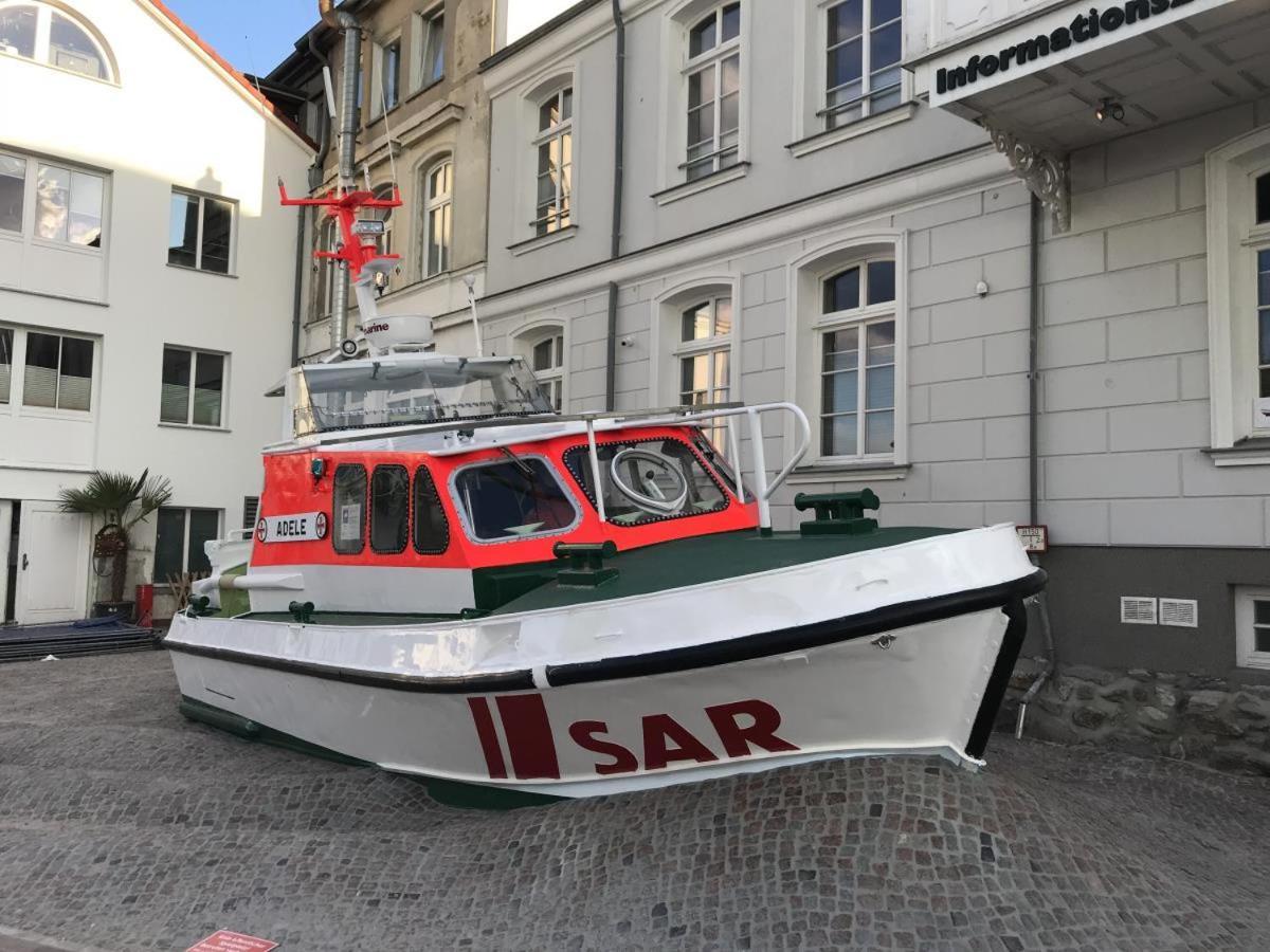 Апартаменты Vormann Jantzen, Direkt Am Leuchtturm Росток Экстерьер фото